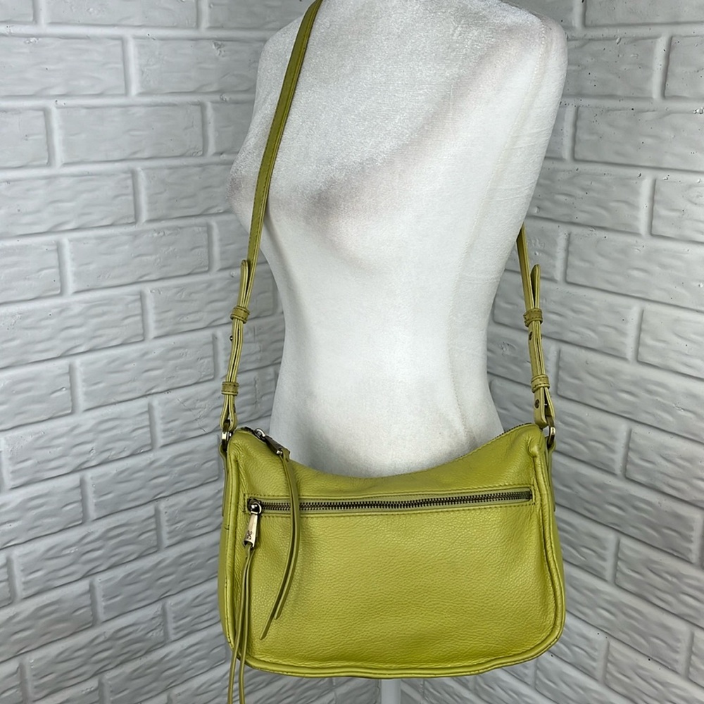 HOBO INTERNATIONAL CROSSBODY BAG LIME GREEN PEBBLE LEATHER BRASS HARDWARE